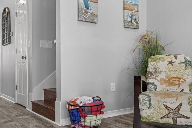 Building Photo - 2809 Scenic Hwy 98