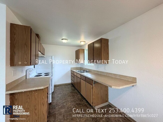 Building Photo - 9002-9154 154th Ave court NW