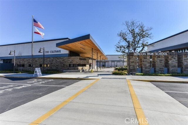 Building Photo - 116 Acamar