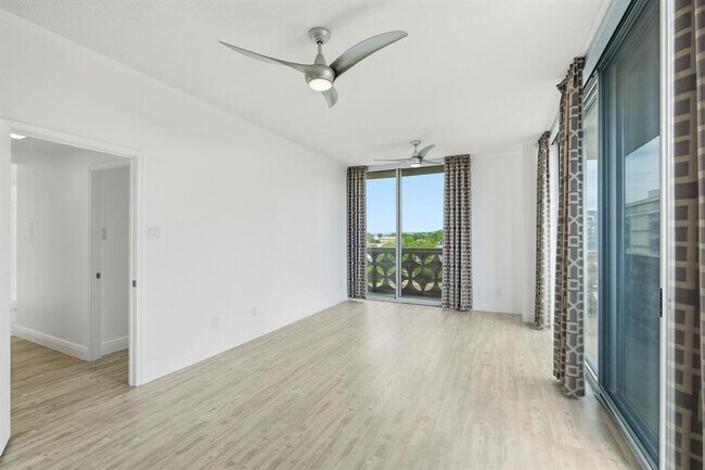 Building Photo - 1801 Lavaca St