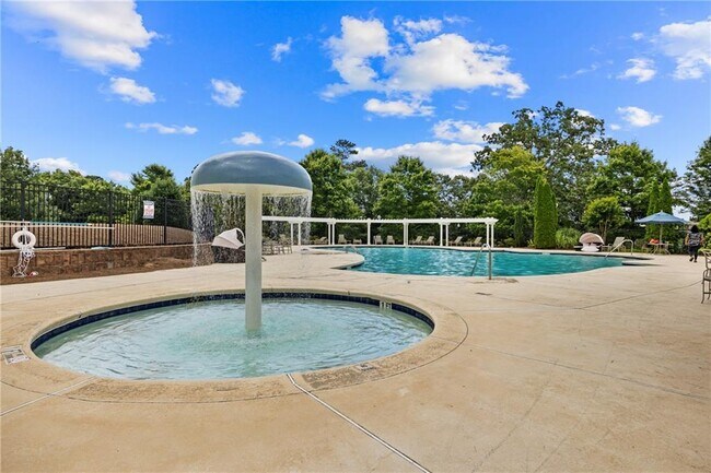 Building Photo - 4381 Challedon Dr