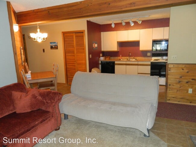 Building Photo - 2 br, 2 bath House - 533 Rainbow Village 6...