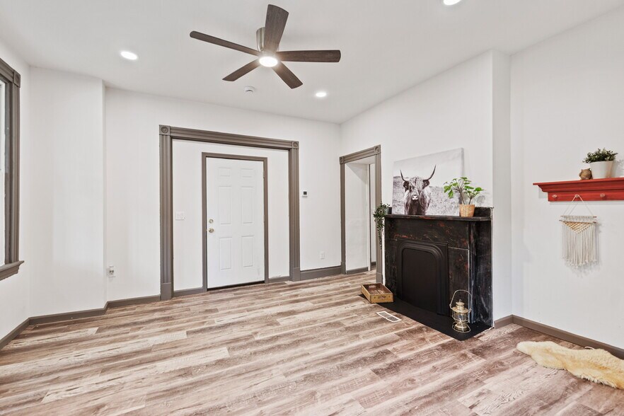 Building Photo - 133 Meade Ave