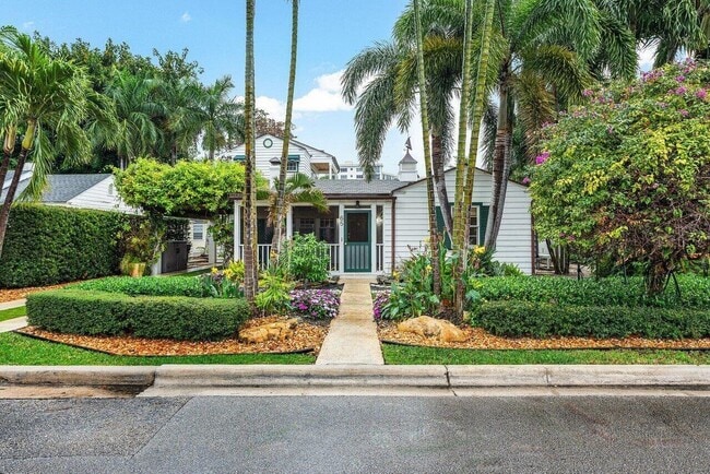 Primary Photo - 65 Palm Square