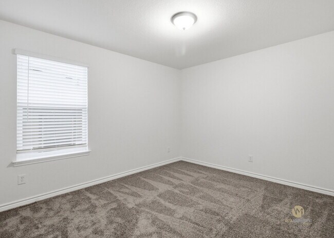 Building Photo - Spacious 4-Bedroom Home for Lease in Champions Manor – Medina Valley ISD!