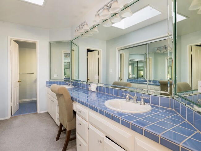 Building Photo - 4 Bed in Palos Verdes Estate • Valmonte Neighborhood