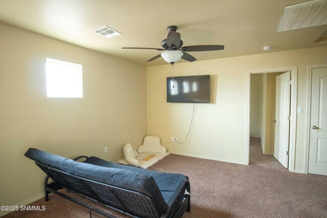 Building Photo - 4851 Villeta Ave