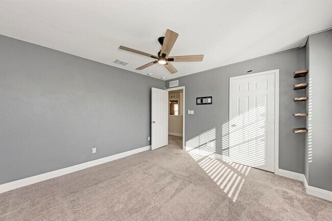 Building Photo - 1529 Brimhurst Dr