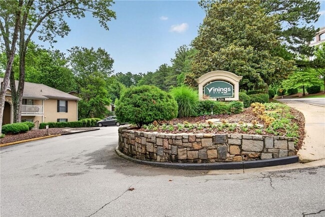 Building Photo - 3140 7 Pines Ct