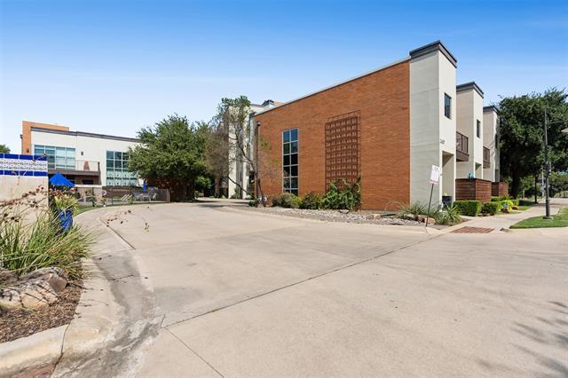 Building Photo - 2608 Museum Way