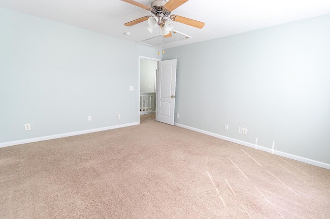 Building Photo - 2047 Sinclair Trce