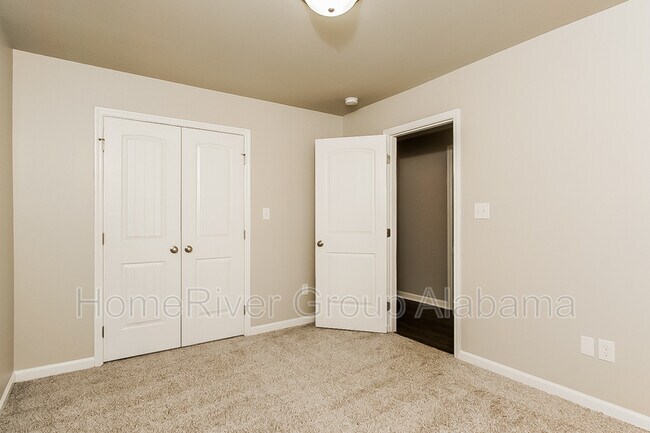 Building Photo - 118 Wyatt Cir