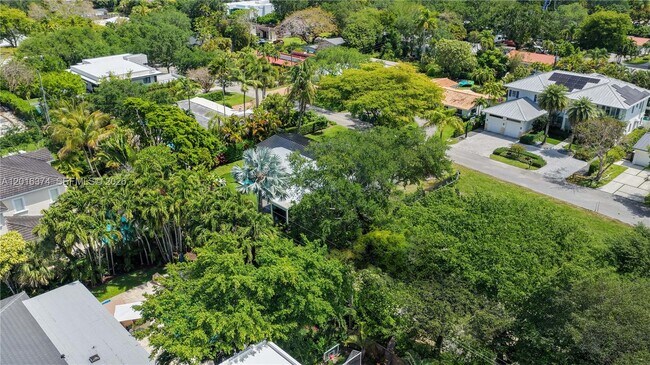 Building Photo - 7830 SW 53rd Pl
