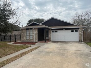 Building Photo - Southside Home In Crossgate Subdivision!!