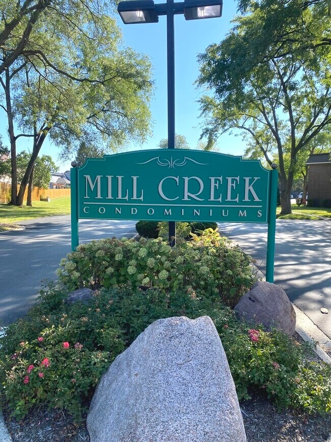 Building Photo - 1149 Miller Ln