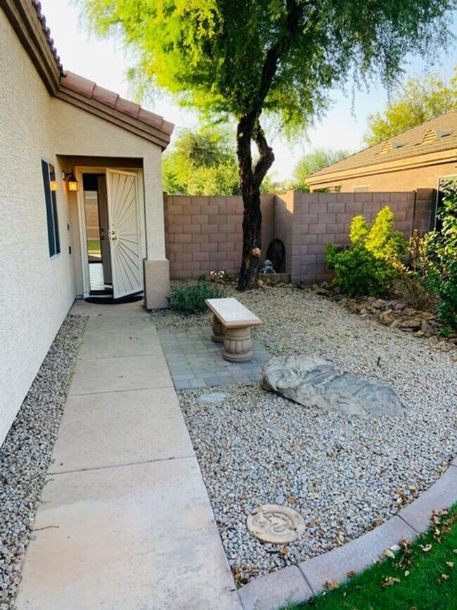 Building Photo - Nice 3 Bed, 2 Bath in Peoria
