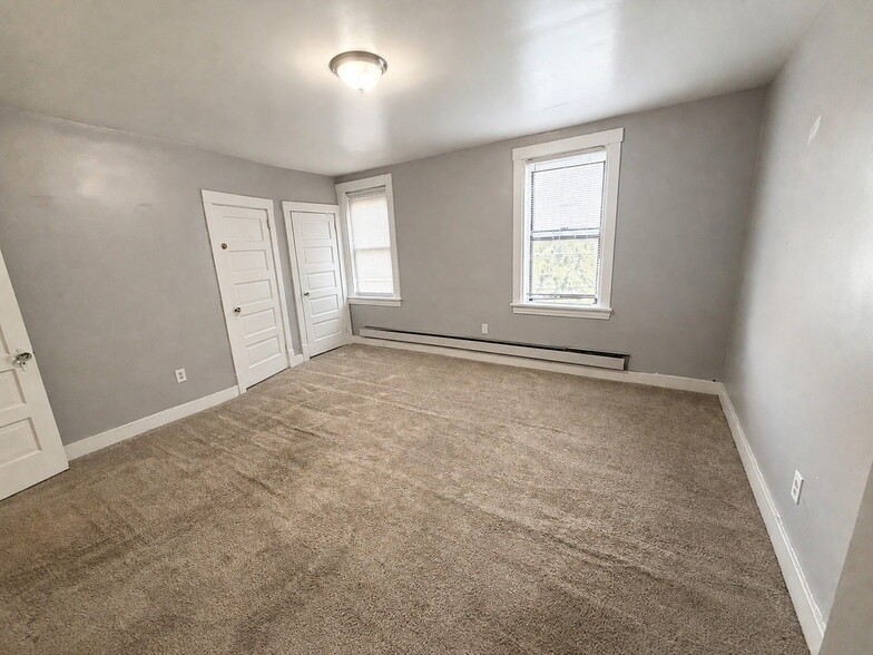Building Photo - 1713 Walz St