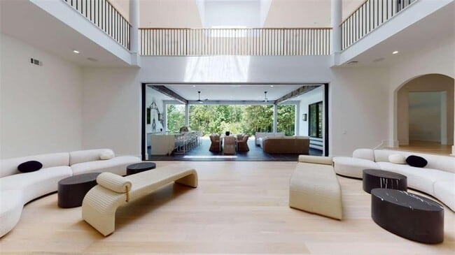 Building Photo - 3206 Arden Rd NW