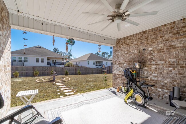 Building Photo - 9426 Diamante Blvd