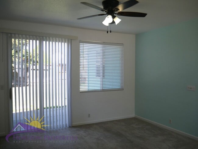 Building Photo - Bright Open 2 Bed 2 Bath 1,043 Sq Ft Antelope home