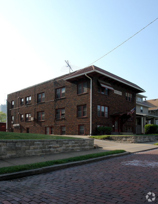 Building Photo - Excelsior Apartments