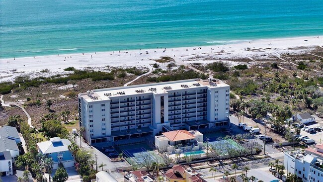 Building Photo - 420 Beach Rd