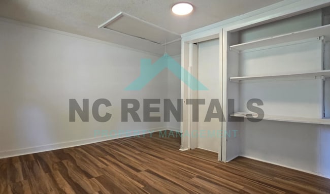 Building Photo - 113 3rd St