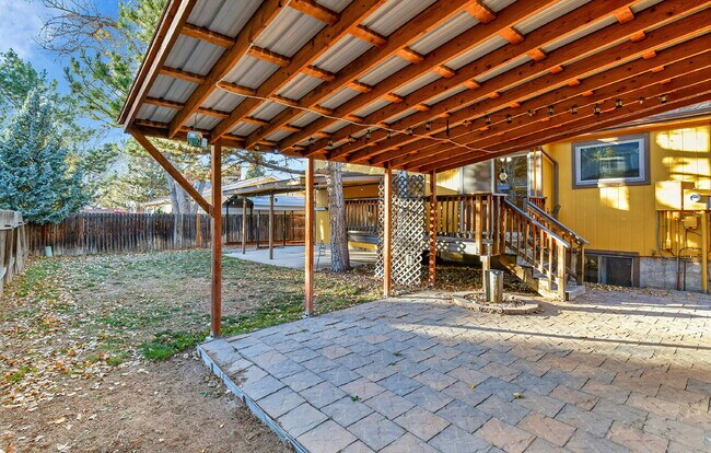 Building Photo - $2,795 - 3 Bed, 2.5 Bath Home in Broomfiel...