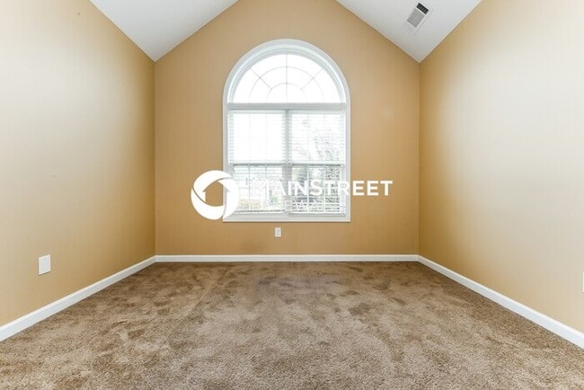 Building Photo - 3 Bedroom Pet-Friendly Home in Covington, GA with Main Street Renewal