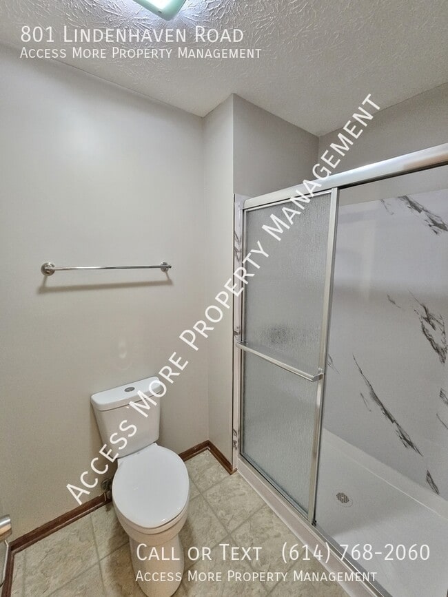 Building Photo - 801 Lindenhaven Rd