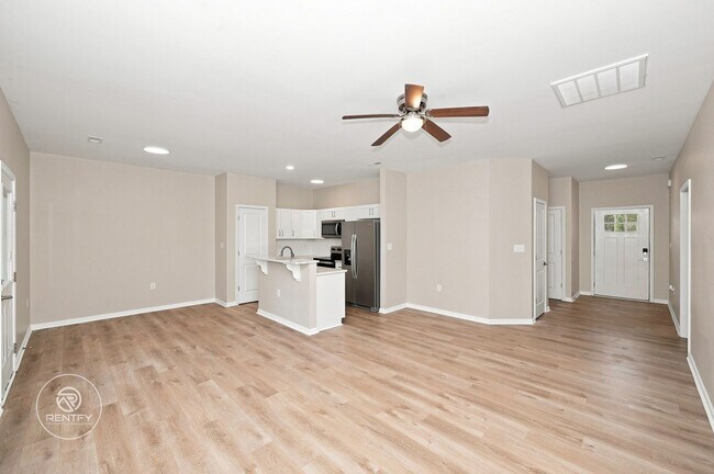 Building Photo - 515 Correll St