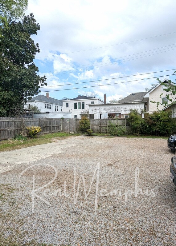 Building Photo - 302 Garland St