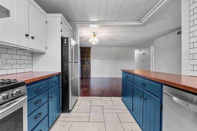 Building Photo - Updated Home In Cape Girardeau