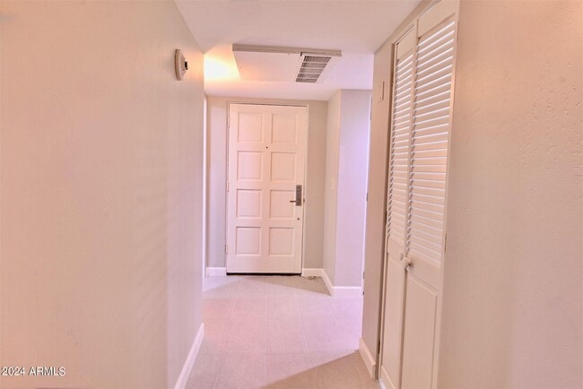 Building Photo - 5122 N 31st Way