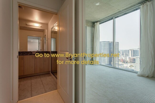 Building Photo - Nashville - Downtown 1-Bedroom Condo