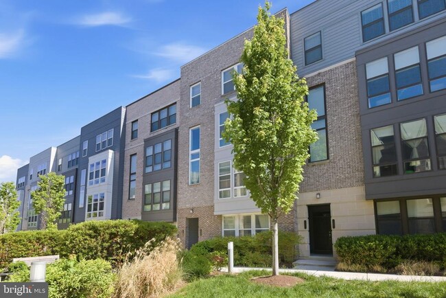 Building Photo - 13367 Launders St