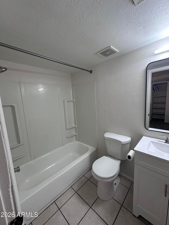 Building Photo - 2690 N 43rd Ave