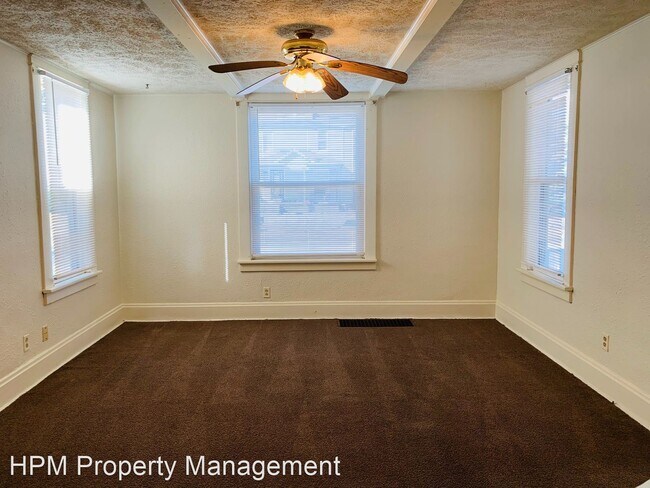 Building Photo - 3 br, 1 bath House - 445 N. Union