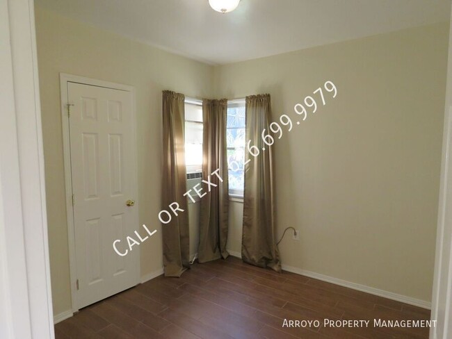 Building Photo - 745 E Poppyfields Dr