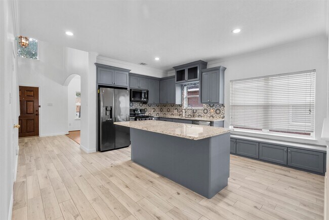 Building Photo - 2610 Cypress Springs Dr