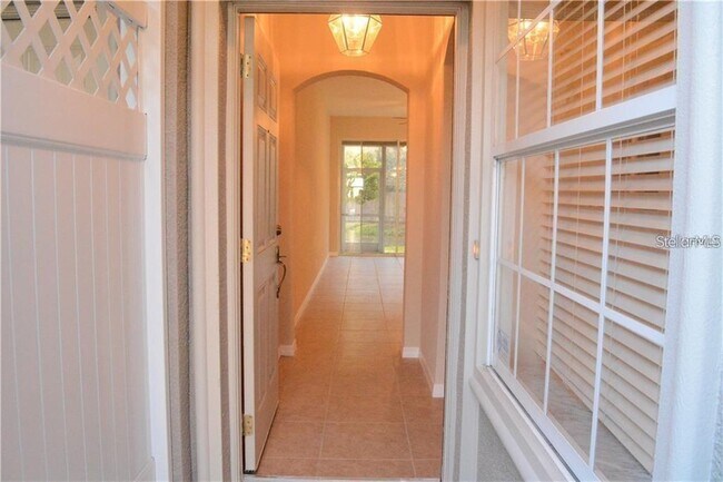 Building Photo - 4134 Bismarck Palm Dr