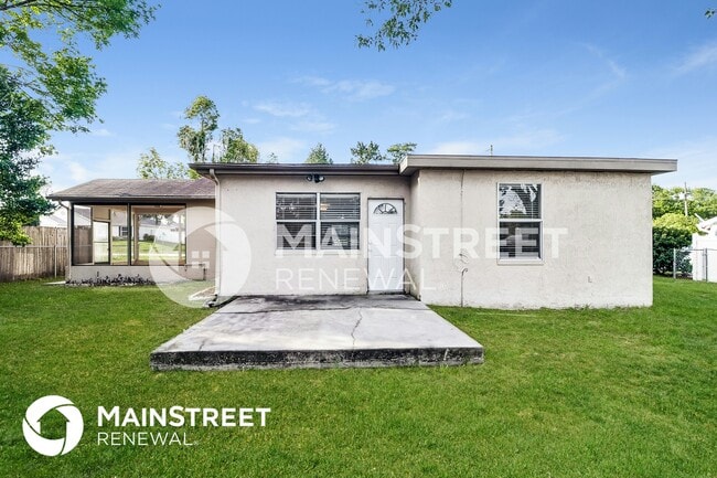 Building Photo - 11119 Mayflower Rd