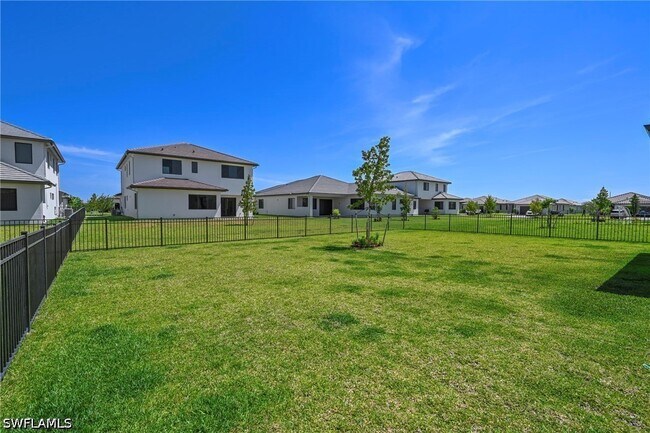 Building Photo - 5187 Nevola Ave
