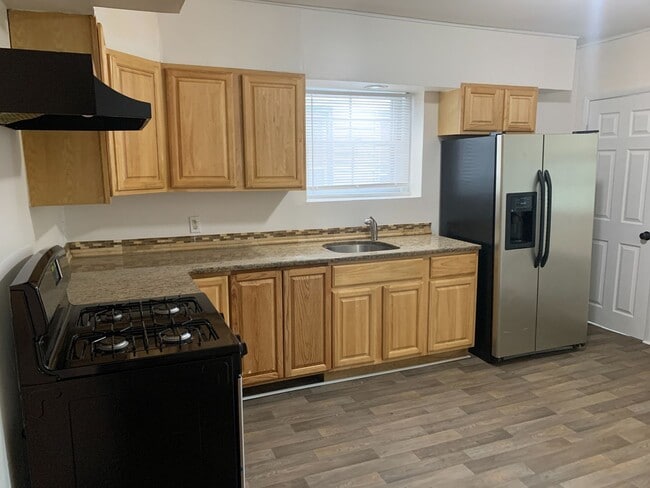 Building Photo - Open House July 5th, from 12:30 PM to 1:00 PM