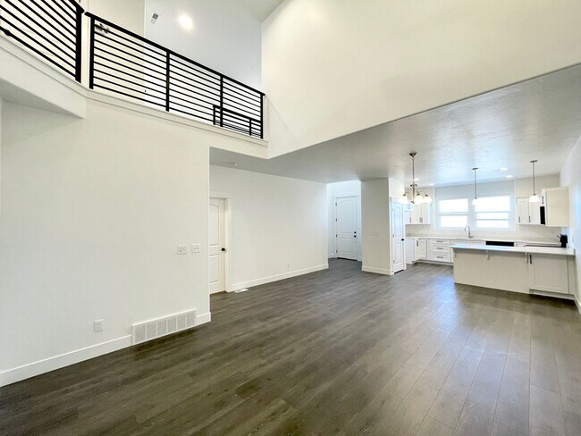 Building Photo - 4411 W Monument Peak Dr