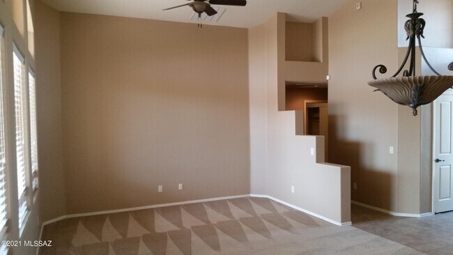 Building Photo - 14048 E Fairway Bluff Ct