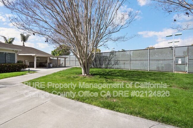 Building Photo - 8933 Amador Cir