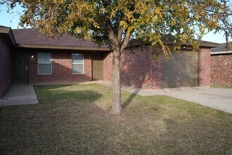 Building Photo - 412 Kline Ave