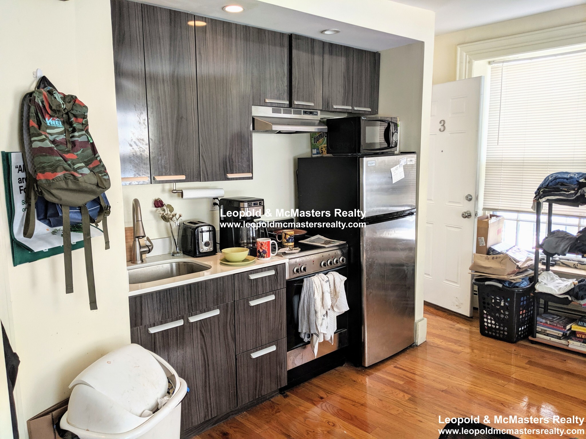 Building Photo - 36 Joy St