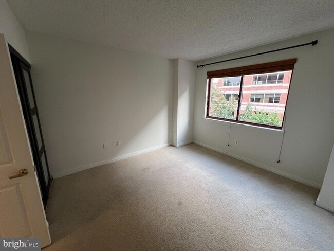 Building Photo - 2301 N Street NW Unit 407